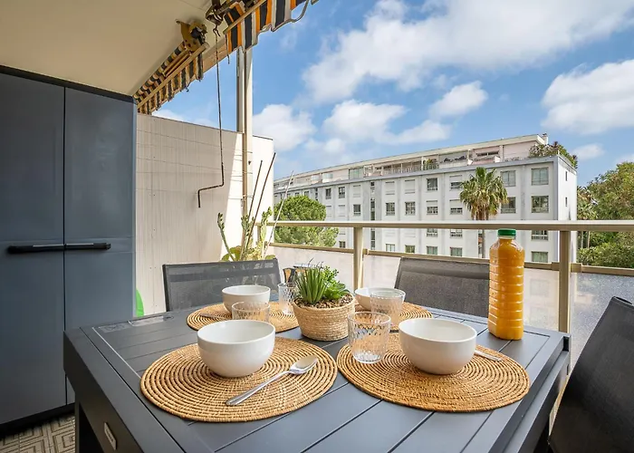 Apartment Les Aliscamps By Interhome